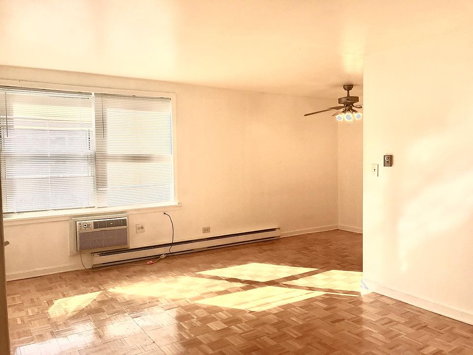1st image of 5920 N Kenmore Ave