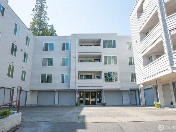 17417 Ashworth Avenue N #303, Shoreline, WA 98133