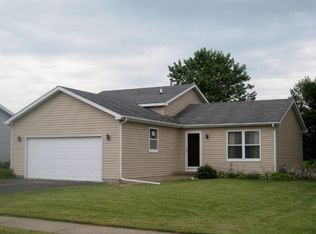 1500 10th St, Harvard, IL 60033