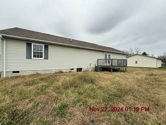 3rd image of 127 River Ln