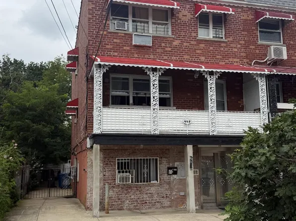 449 Castle Hill Avenue, Bronx, NY 10473