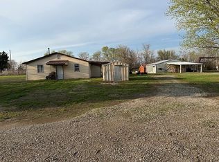 10053 Ottawa Rd, Altamont, KS 67330
