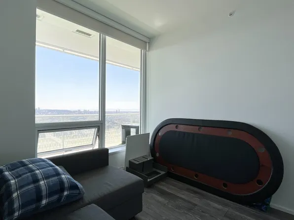 4650 Brentwood Blvd #5204, Burnaby, BC V5C 0M3