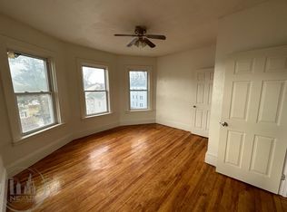 49 Cutler St #3, Worcester, MA 01604