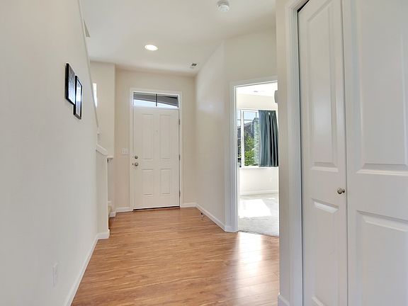 4th image of 15514 79th Ave E