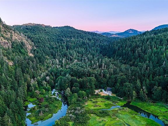 5th image of 1709 Falcon Heights Rd