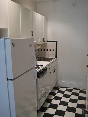 Rented by Magnone Real Estate | media 29