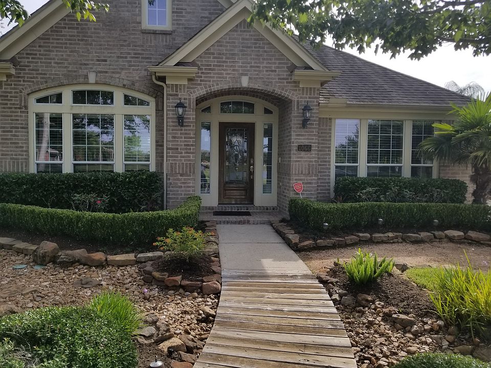 1st image of 1066 Cayman Bend Ln