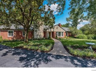 4 Claycrest Dr, Saint Louis, MO