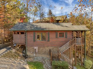 816 Spirit Loop Way, Gatlinburg, TN 37738