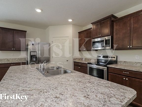 5th image of 893 Taluga Ave SE