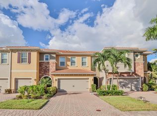 10852 Alvara Point Dr, Bonita Springs, FL 34135
