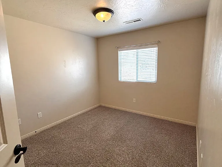 3419 S River Rd #53 — Photo 30