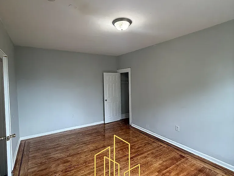 658 Sanford Ave #GG — Photo 2