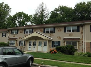 35 Shannon Dr, North Wales, PA 19454