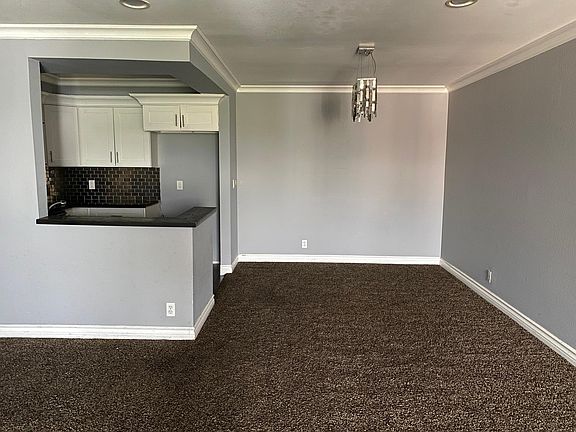 4th image of 12830 Burbank Blvd Unit 304