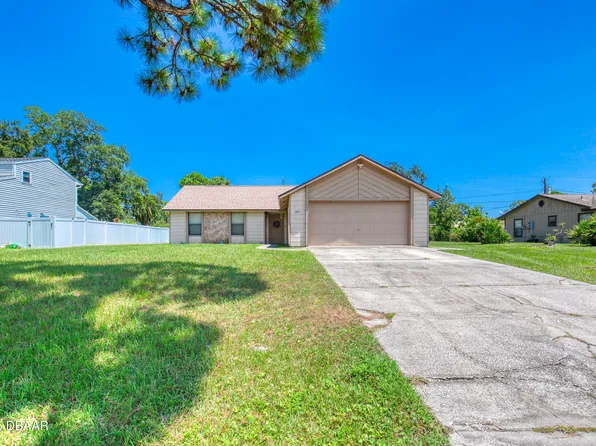 2815 Travelers Palm Dr, Edgewater, FL 32141