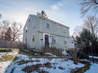 78 Curve St, Wellesley, MA 02482