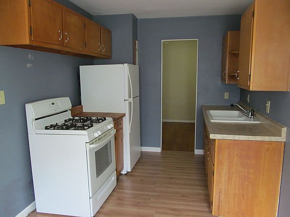 5th image of 1322 Chimes Blvd