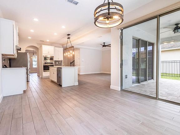 4th image of 10207 Atwater Bay Dr
