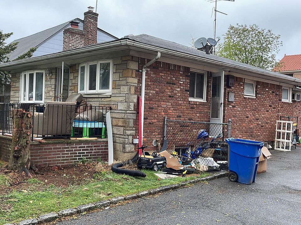 2nd image of 8127 242nd St