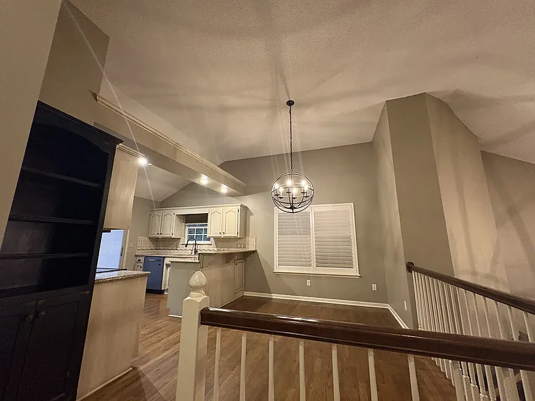 5325 NE Sunshine Dr — Photo 23