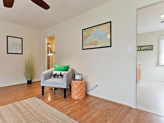 3rd image of 3706 G Ave NE