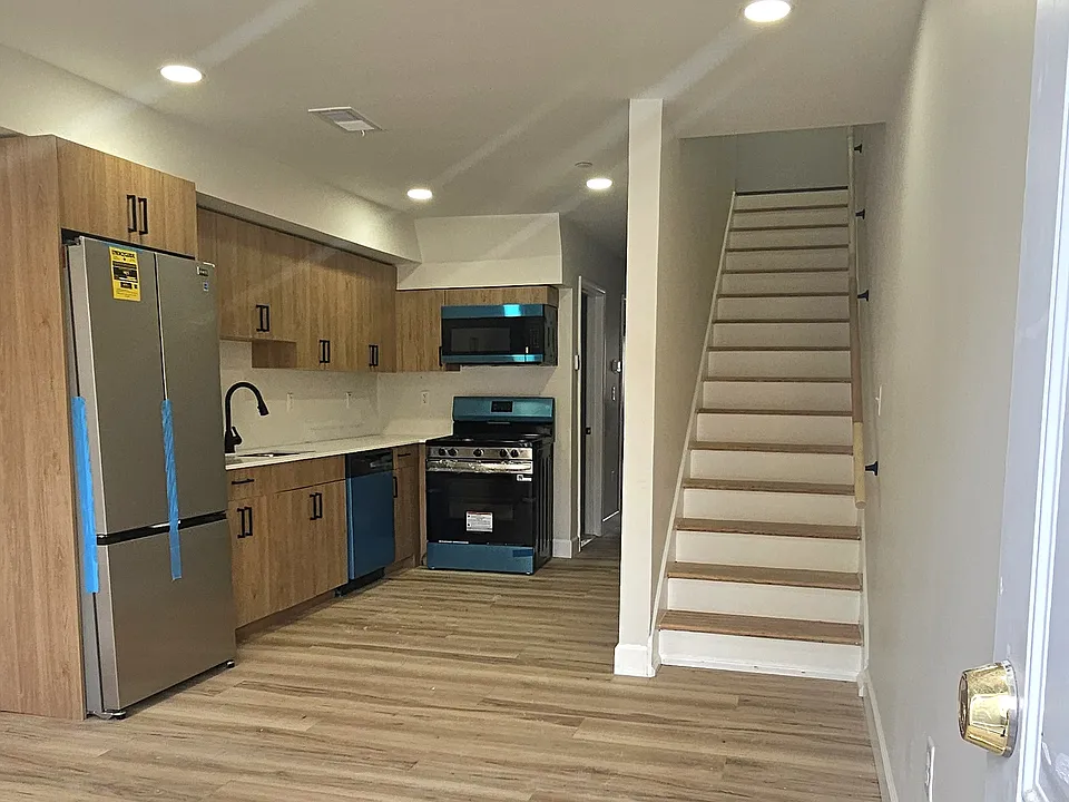 44 Warner St #B12