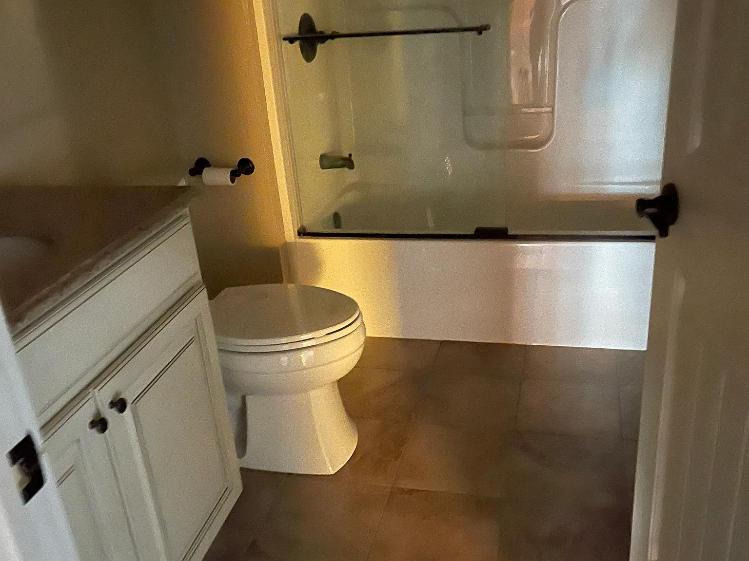 3 bed, 1400 sqft, $1,450 — Photo 2