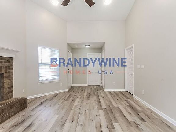 3rd image of 2412 Majestic Prince Dr