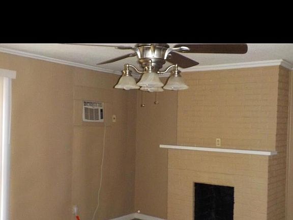 3rd image of 4725 Durbin Ave
