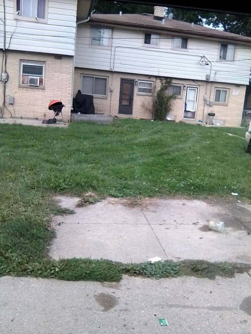 3 bed, 1.5 bath, 1350 sqft, $1,650 — Photo 4