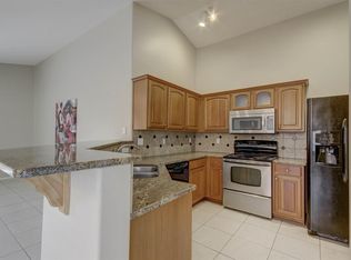 2750 S Compton, Mesa, AZ 85209