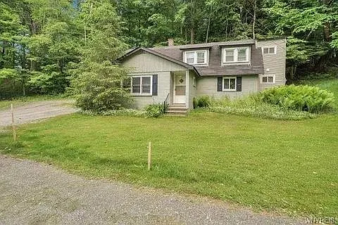 720 W Falls Rd — Photo 2