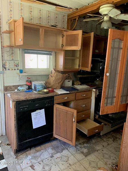 5th image of 45 Stimpson Avenue