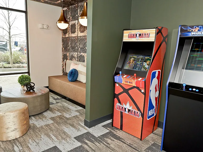The Otis at Fort Ben Apartments — Photo 61