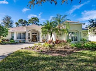 2301 Park Forest Blvd, Mount Dora, FL 32757