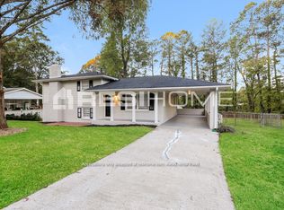 5471 Huron Dr, Lake City, GA 30260