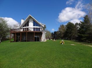 E2307 Nancy Ln, Waupaca, WI 54981