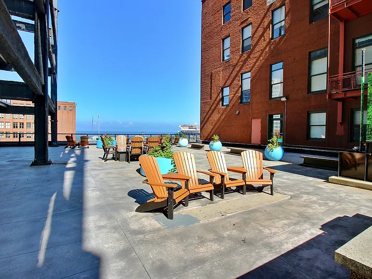 701 W Lakeside Ave #Penthouse 1301 — Photo 21
