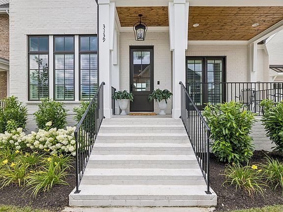 3rd image of 3139 Long Branch Cir