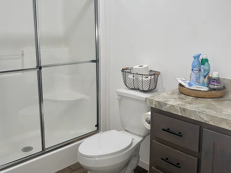 724 E Burkitt St #B — Photo 7