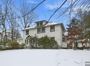 72 Fremont Ave, Park Ridge, NJ 07656
