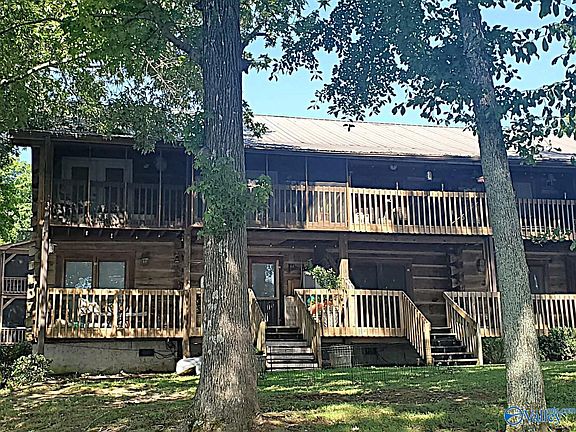 3rd image of 5150 Sewell Ferry Rd #A-8