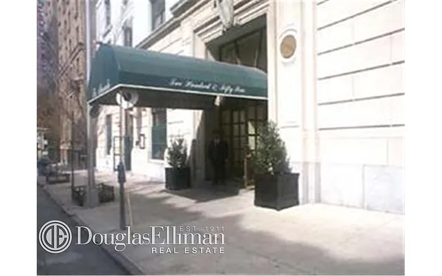 Sold by Douglas Elliman | media 23