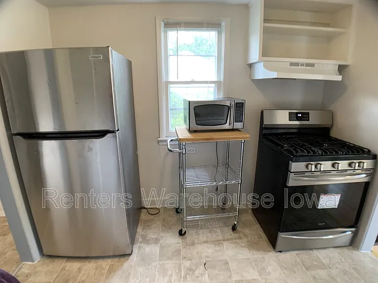 4754 NE 27th Ct — Photo 5