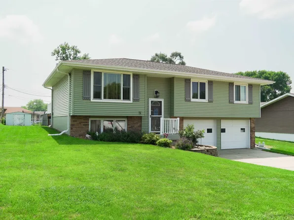 2203 Vernon Ave, Norfolk, NE 68701