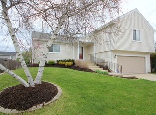105 Appian Way, Vernon Hills, IL