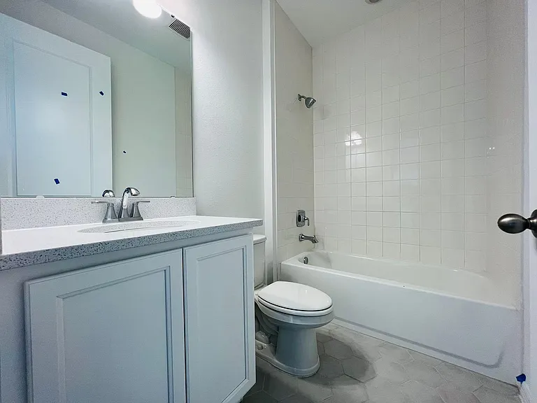 2223 Derwent Dr — Photo 19
