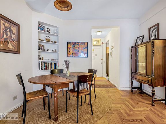 3rd image of 65 Park Ter E APT C35